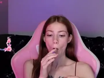 Chaturbate Live Sex Cam of magicladyy