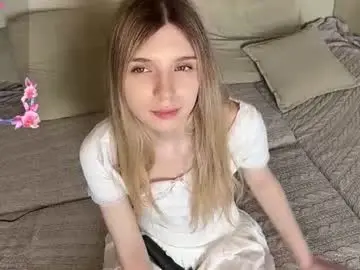 Chaturbate Live Sex Cam of chloe_show