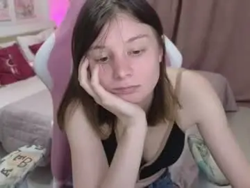 Chaturbate Live Sex Cam of ellinblare