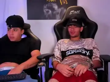 Chaturbate Best live sex cam show of masters_boys