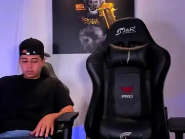 Chaturbate Adult Webcam of masters_boys