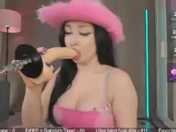 Chaturbate Live Sex Cam of nerdy_freyua