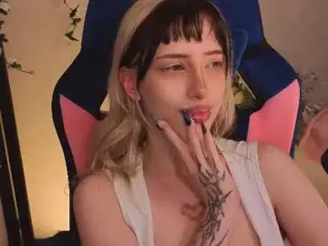 Chaturbate Free Live Porn of nerdy_freyua