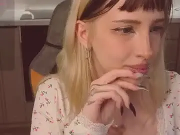 Chaturbate Live Sex of nerdy_freyua