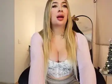 Chaturbate Live Sex Cam of vianca_cruzz