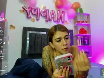 Chaturbate Live Sex Cam of nicol_trans