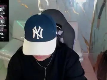 Chaturbate Adult Video Chat of valeri_harpers4