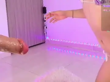Chaturbate Nude Webcam of vivi_luv