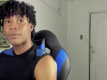 Chaturbate Live Sex Cam of axel_silva3