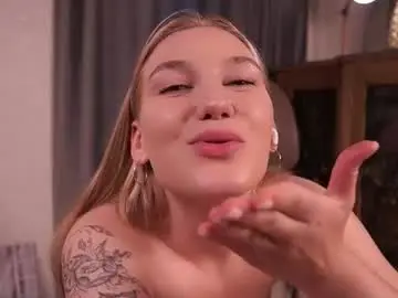 Chaturbate Watch Live Sex Cams of pebee