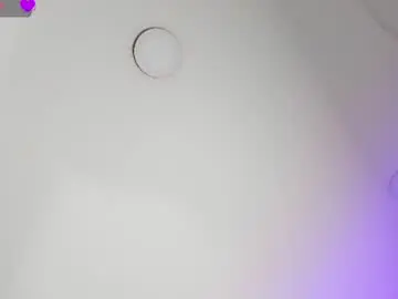 Chaturbate Live Sex Cam of alondrasoomer
