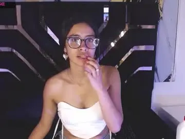 Chaturbate Live Sex Cam of miahotcs