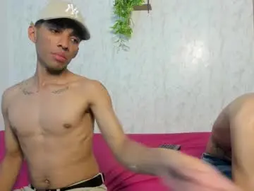 Chaturbate Live Porn of dady_show69