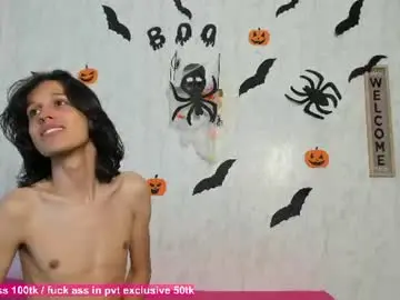 Chaturbate Live Sex Cam of dady_show69