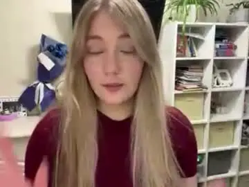 Chaturbate Sex Cam of maisiehtwe