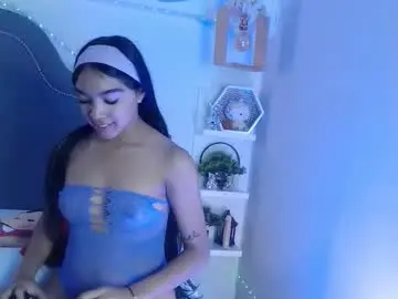 Chaturbate Live Sex Cam of pocahontas_moon