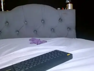 Chaturbate Live Sex of red_moonn