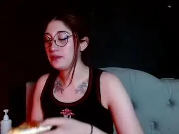Chaturbate Nude Webcam of red_moonn