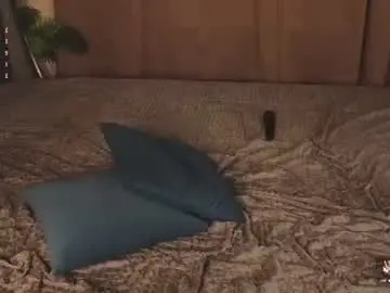 Chaturbate Live Sex Cam of sally_ange1