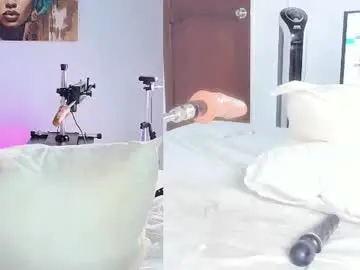 Chaturbate Sex Cam of tinny_annie