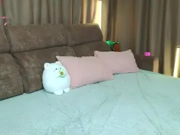 Chaturbate Live Sex Cam of _capybara0_0