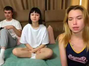 Chaturbate Live Sex Cam of _capybara0_0