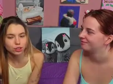 Chaturbate Live Sex Cam of _capybara0_0