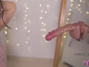 Chaturbate Live Sex Cam of emilys_scott