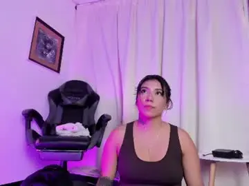 Chaturbate Adult Webcam of emywilliams25