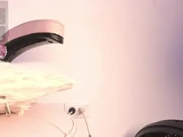 Chaturbate Best live sex cam show of mia_royal