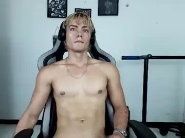 Chaturbate Free Porn Cam of titan_fitness