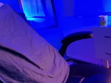 Chaturbate Live Porn of jamesshott_