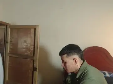 Chaturbate Watch Live Sex Cams of daylon_brown_