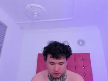 Chaturbate Live Sex of beele_and_evie