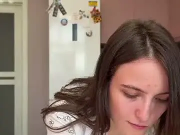Chaturbate Live Sex Cam of elena_elle
