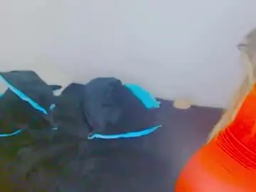 Chaturbate Live Sex Cam of juli_69