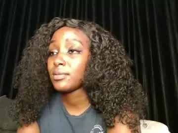 Chaturbate Watch Live Sex Cams of darktanqueen