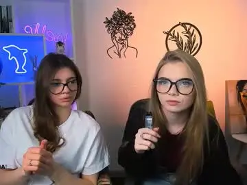 Chaturbate Nude Webcam of mia_bamby1