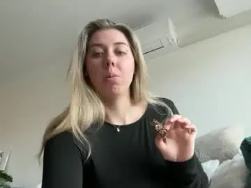 Chaturbate Best live sex cam show of aussielulu