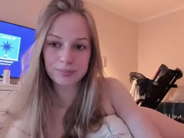 Chaturbate Free Porn Cam of magic_couple13