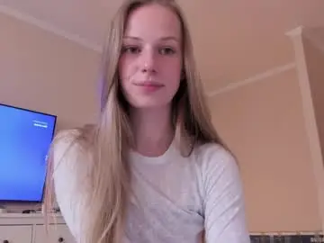 Chaturbate Live Sex Cam of magic_couple13