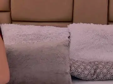Chaturbate Best live sex cam show of emagrey1