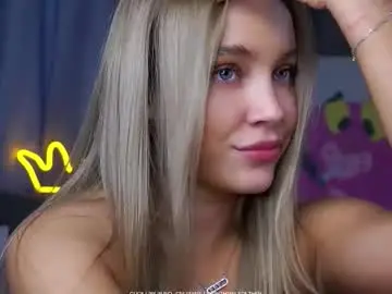 Chaturbate Adult Webcam of lipswithsmileonthem