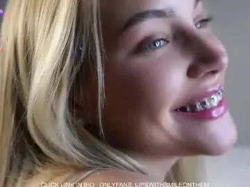 Chaturbate Adult Webcams of lipswithsmileonthem