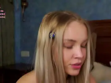 Chaturbate Free Porn Cam of lipswithsmileonthem