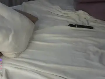 Chaturbate Live Porn of lipswithsmileonthem