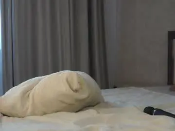 Chaturbate Adult Webcam of lipswithsmileonthem