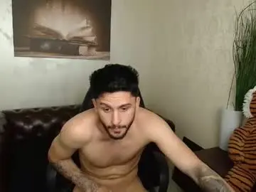 Chaturbate Best live sex cam show of troywade