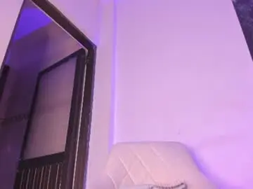 Chaturbate Live Sex of lucyshen_