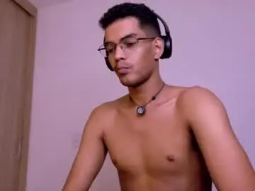 Chaturbate Private Sex Chat of pikashuu7u7
